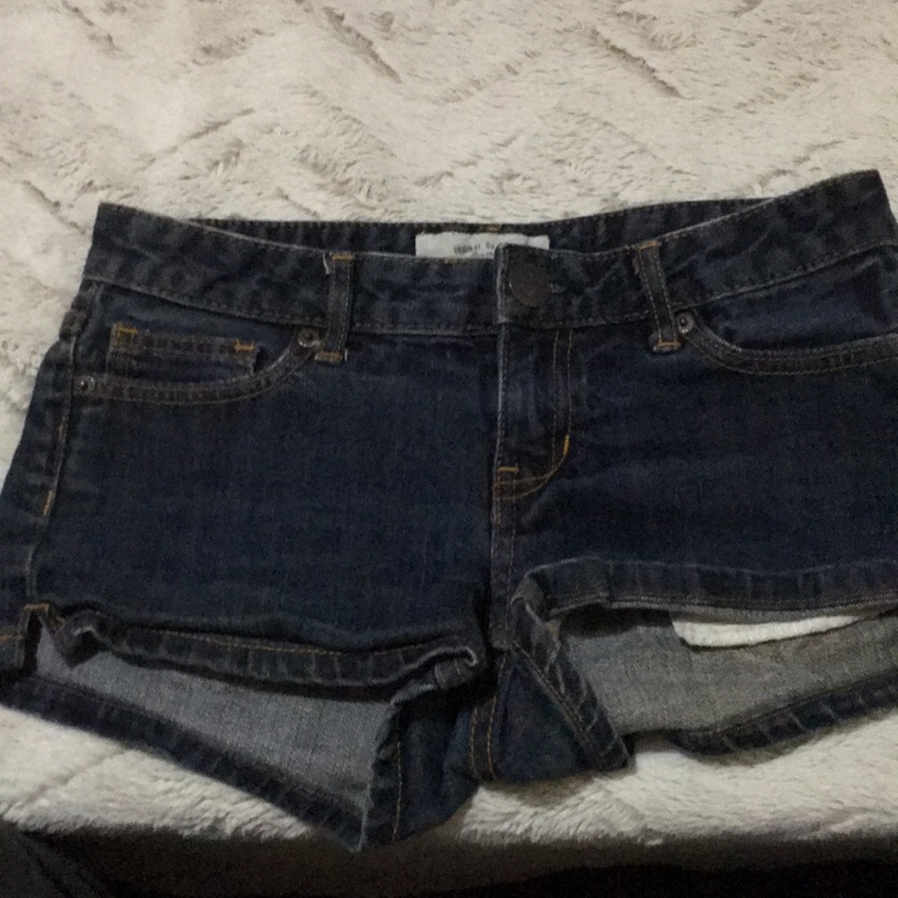 Aero Jean short shorts